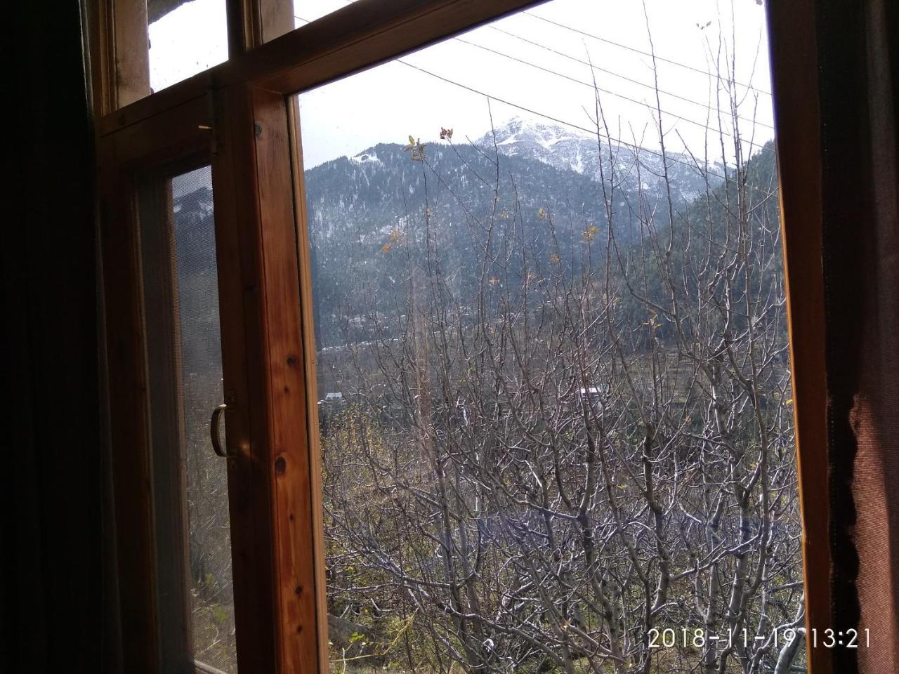 Sunface Homestay Manāli Екстериор снимка