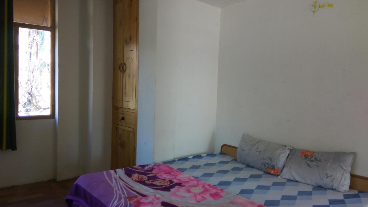 Sunface Homestay Manāli Екстериор снимка